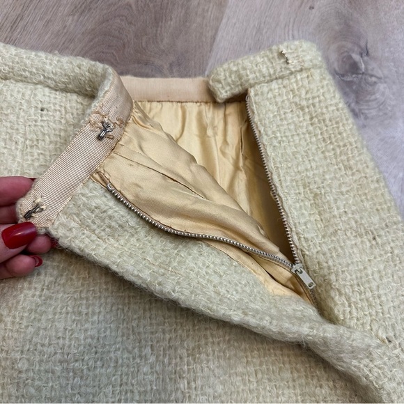 Vintage 1950’s Wool Tweed Jacket and Skirt Set - Picture 7 of 11